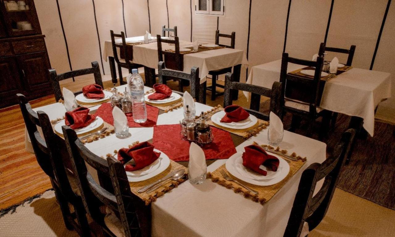 Original Luxury Camp Hotel Merzouga Ngoại thất bức ảnh